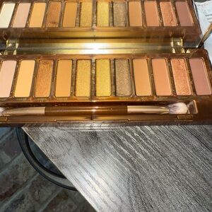 Urban Decay makeup pallet. New